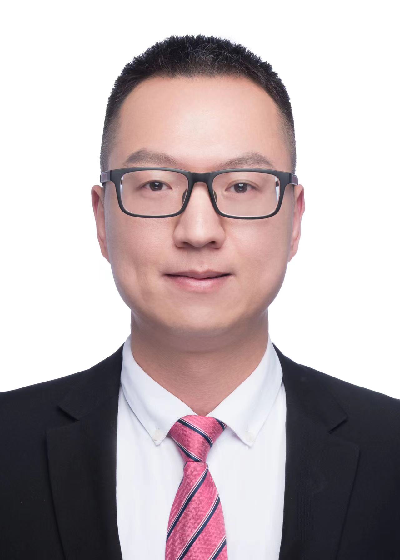 1656658142113744.jpg 俊总照片2.jpg